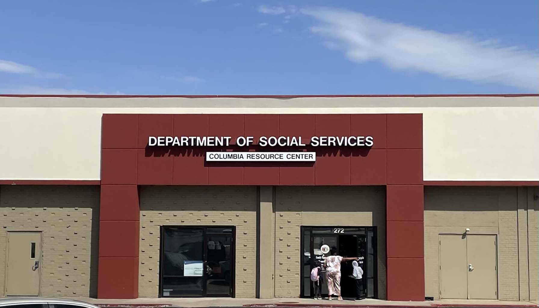 Missouri Department of Social Services resource center in Columbia (Photo by Clara Bates - Missouri Independent)